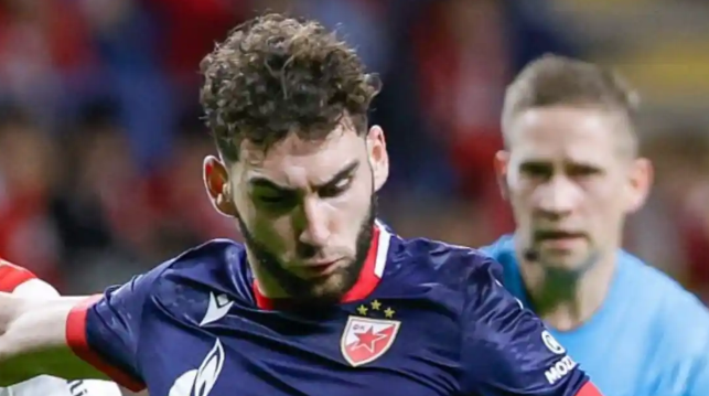 Наира Тикнизяна хотят видеть в «Порту» и «Бенфике»