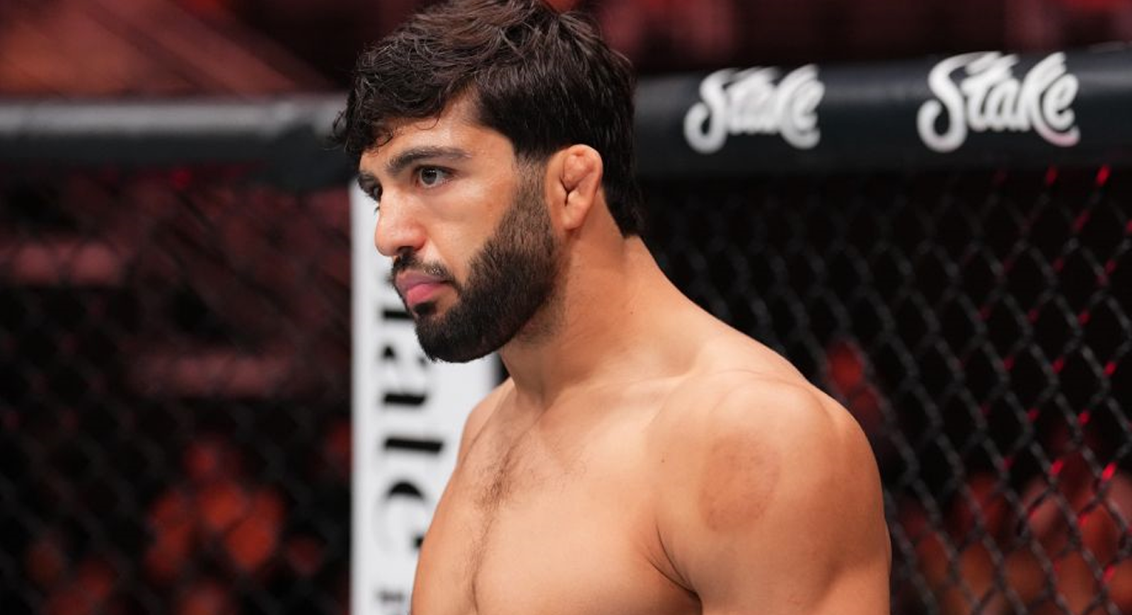 Арман-царукян-задушил-хукера-и-вызвал-топурию