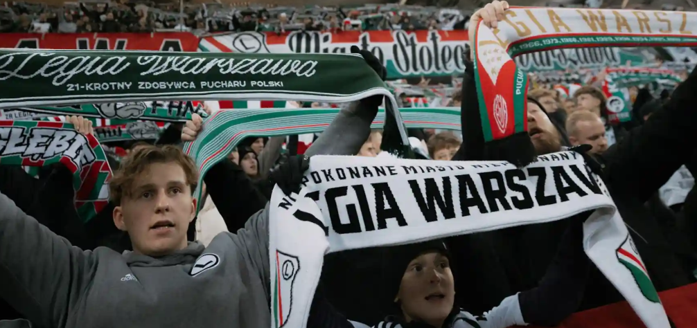 Польские фанаты попытались занять сектор «Ноа» перед матчем в Ереване